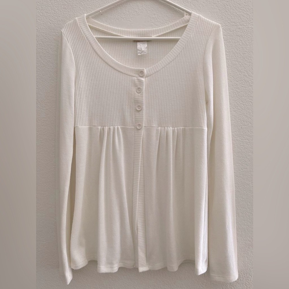 Long-sleeved blouse